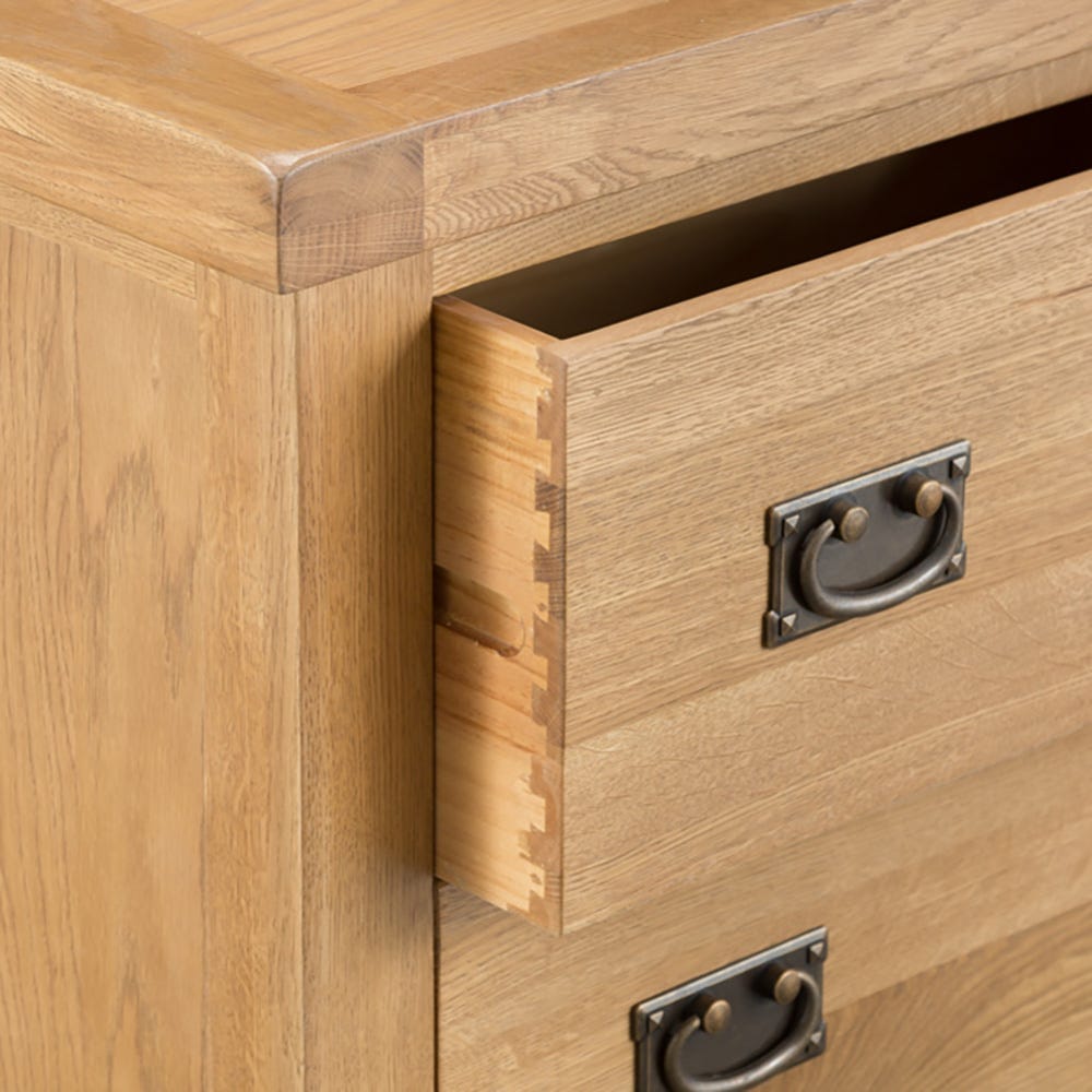 Winchester Oak Chest of 3 Drawers
