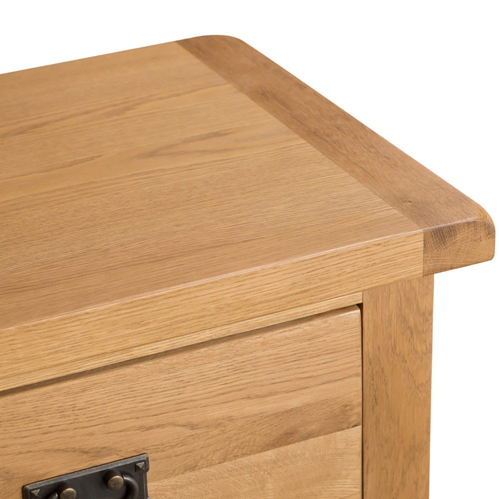 Winchester Oak Small 2 Door Sideboard