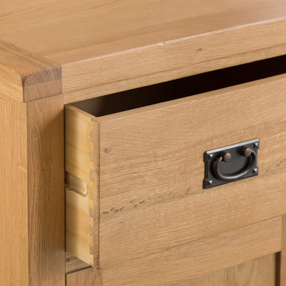 Winchester Oak Small 2 Door Sideboard