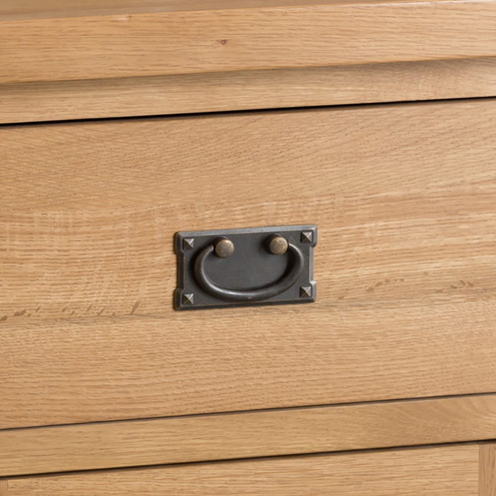 Winchester Oak Small 2 Door Sideboard