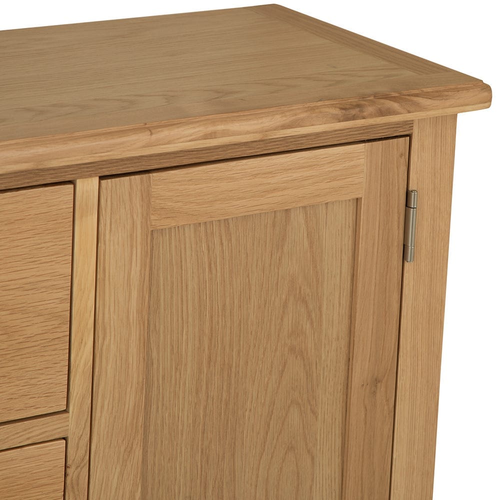 Gloucester Oak 2 Door 3 Drawer Large Sideboard