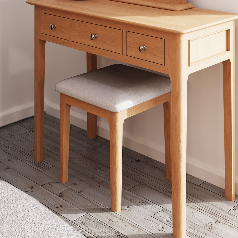 Bergen Oak Stool